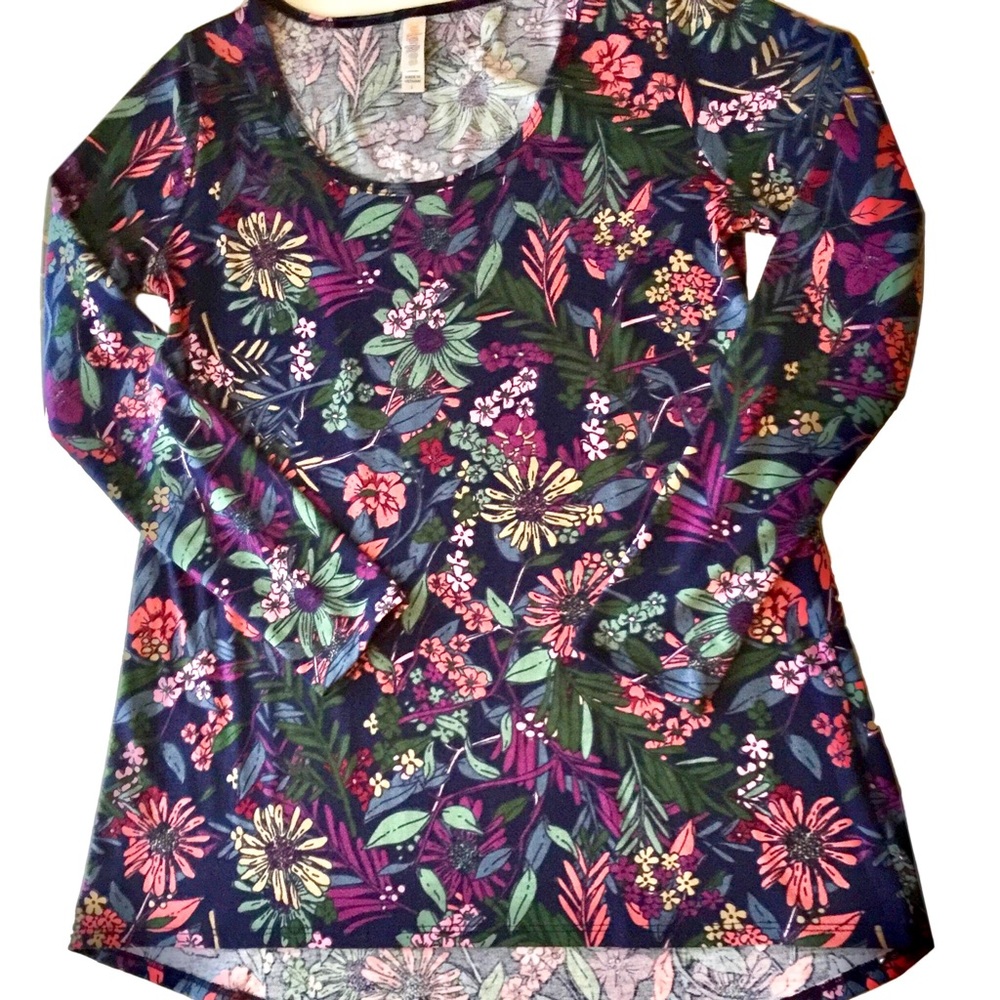 ‼️LuLaRoe Clearance‼️ “Lynnae” Floral Print Tee